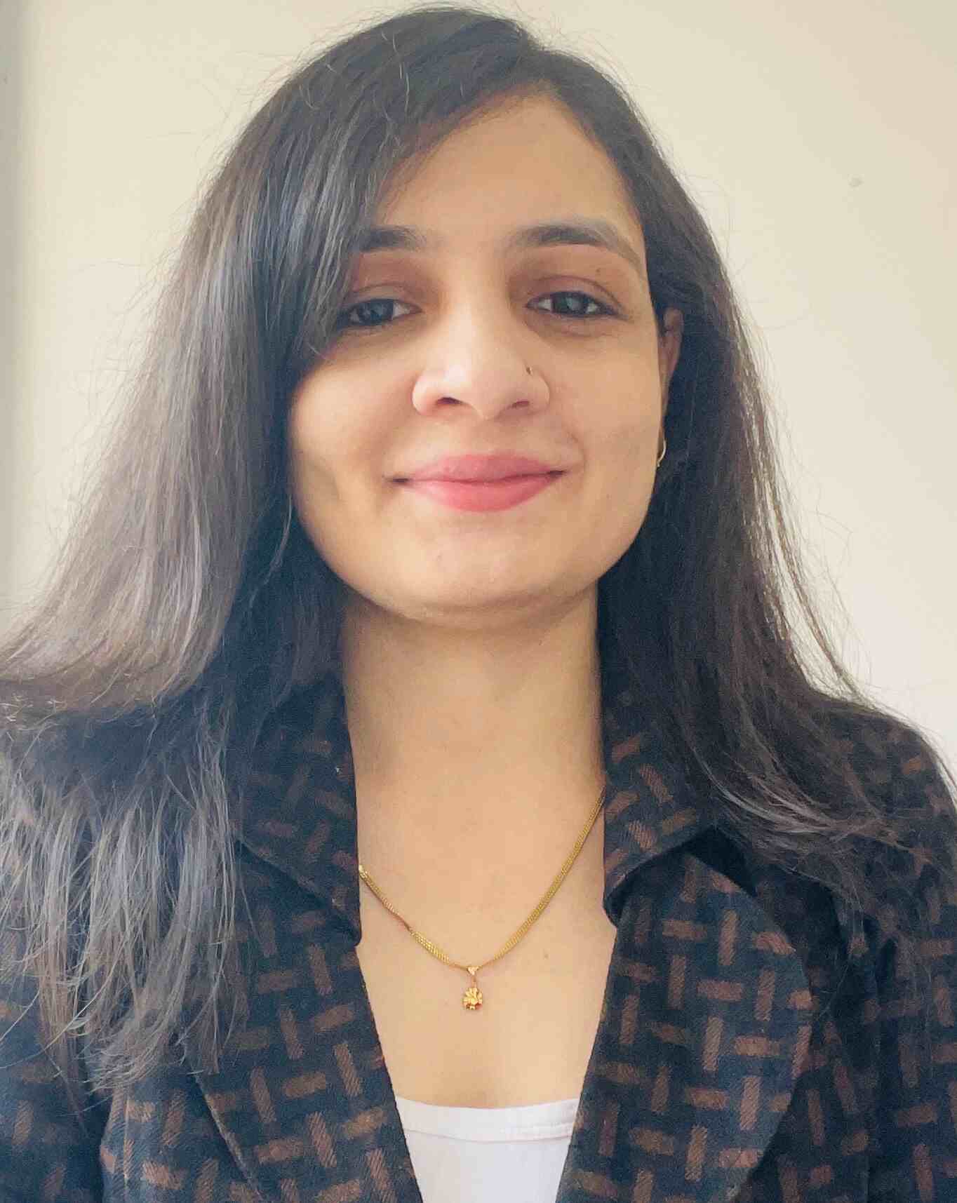 Dr Neelu